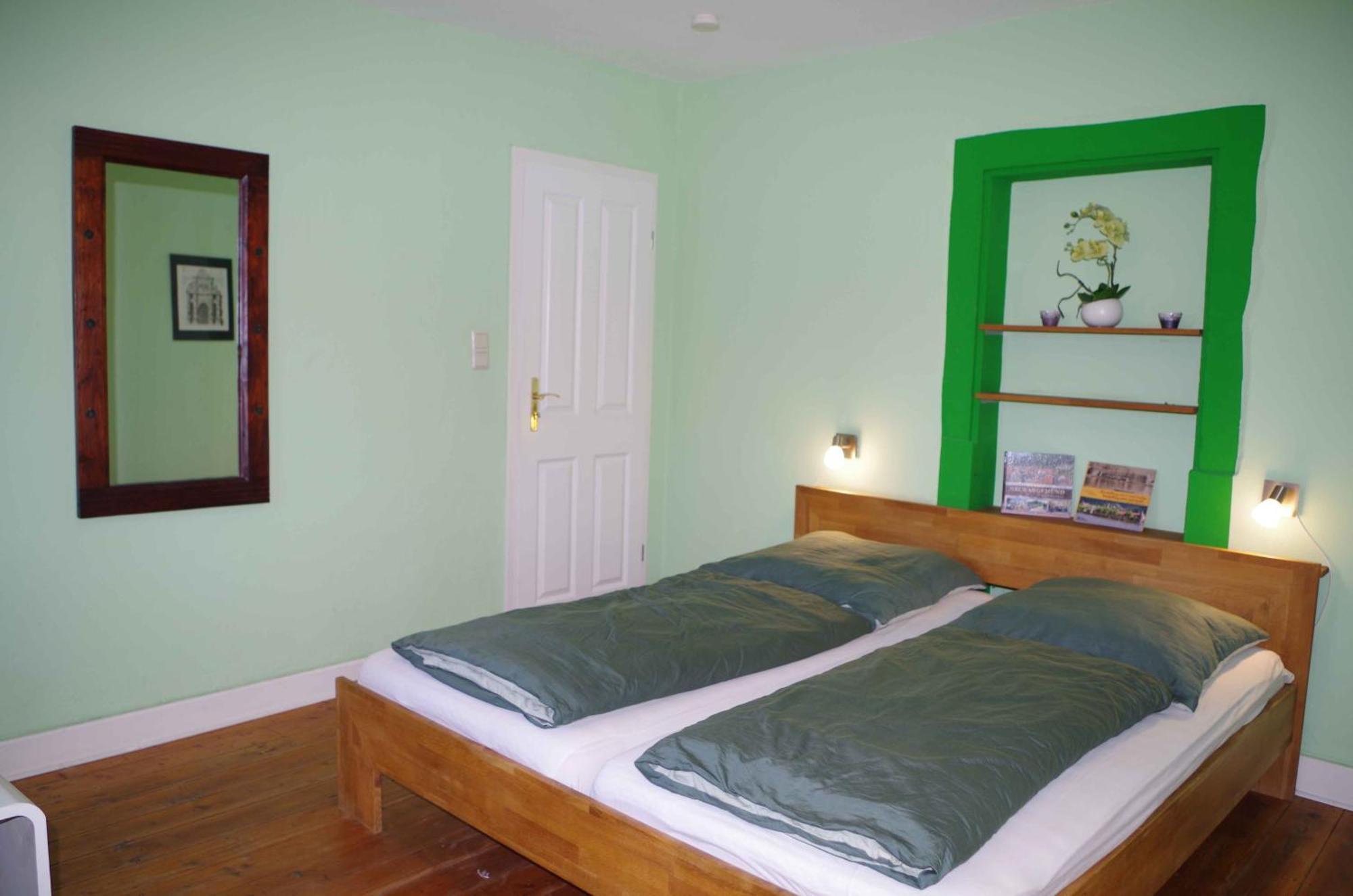 Ferien-Wohnung Am Menzer-Park Neckargemund Luaran gambar